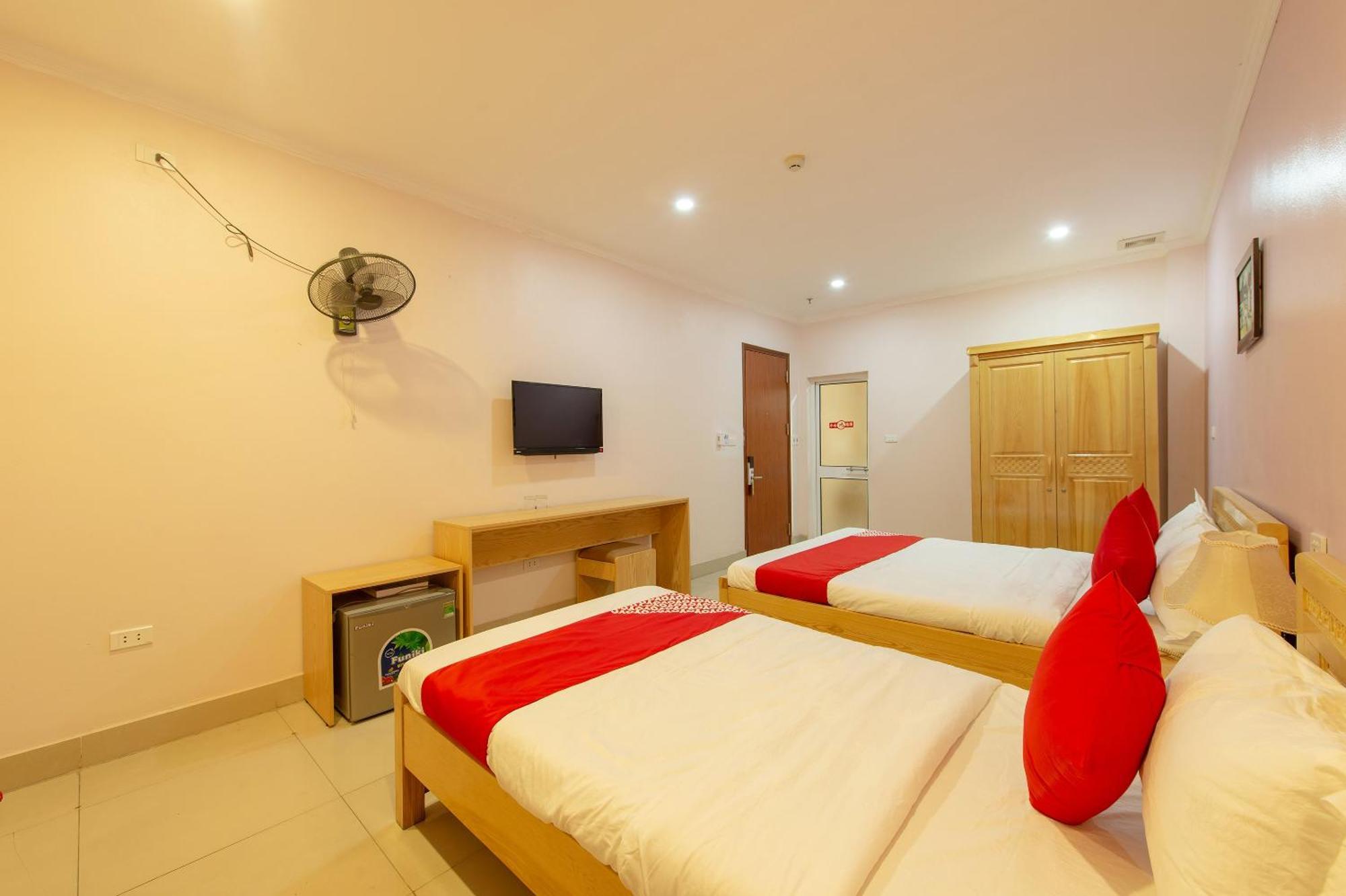 Capital O 417 Truong Son Hotel Hanoi Exterior photo