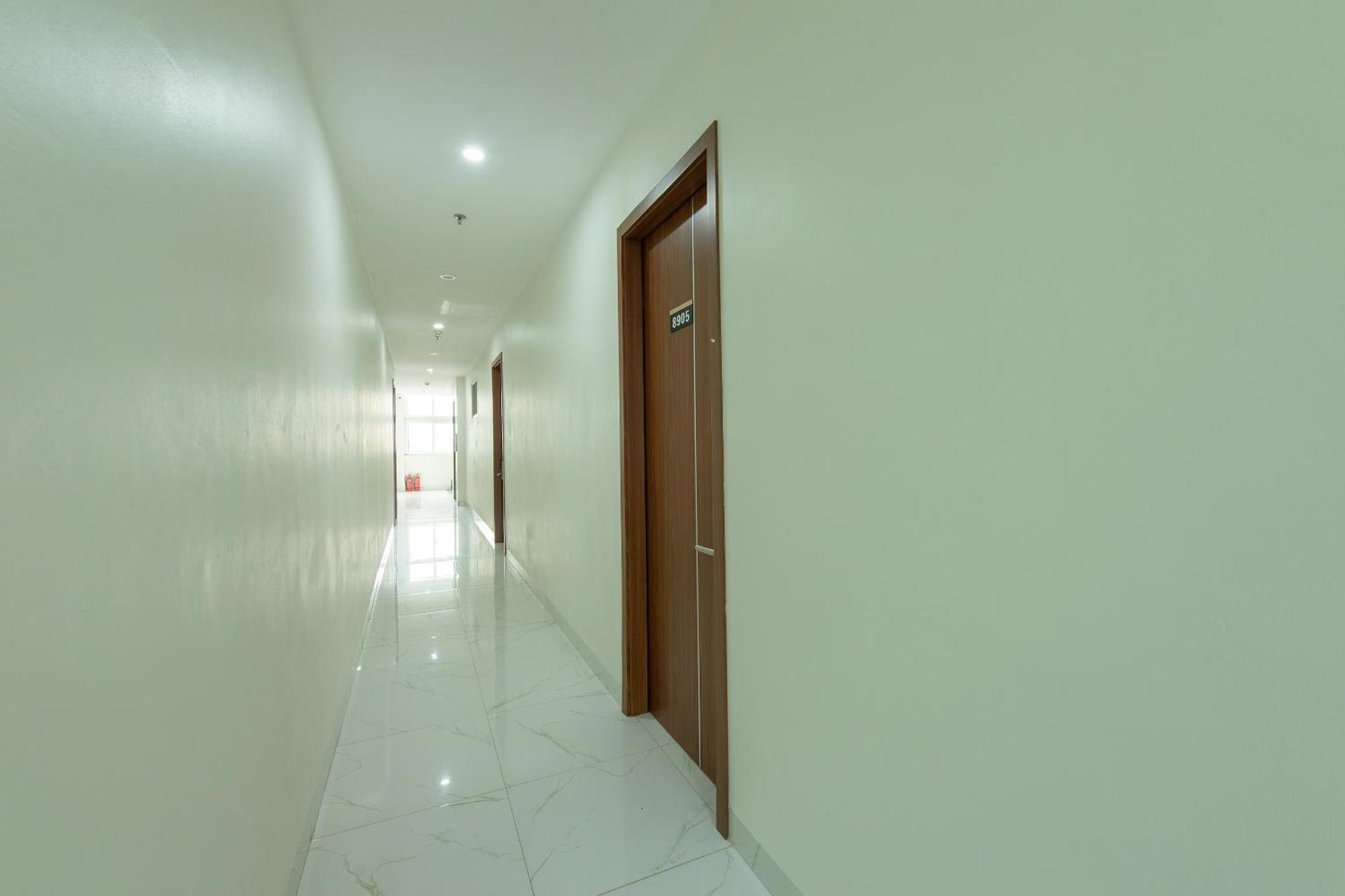Capital O 417 Truong Son Hotel Hanoi Exterior photo