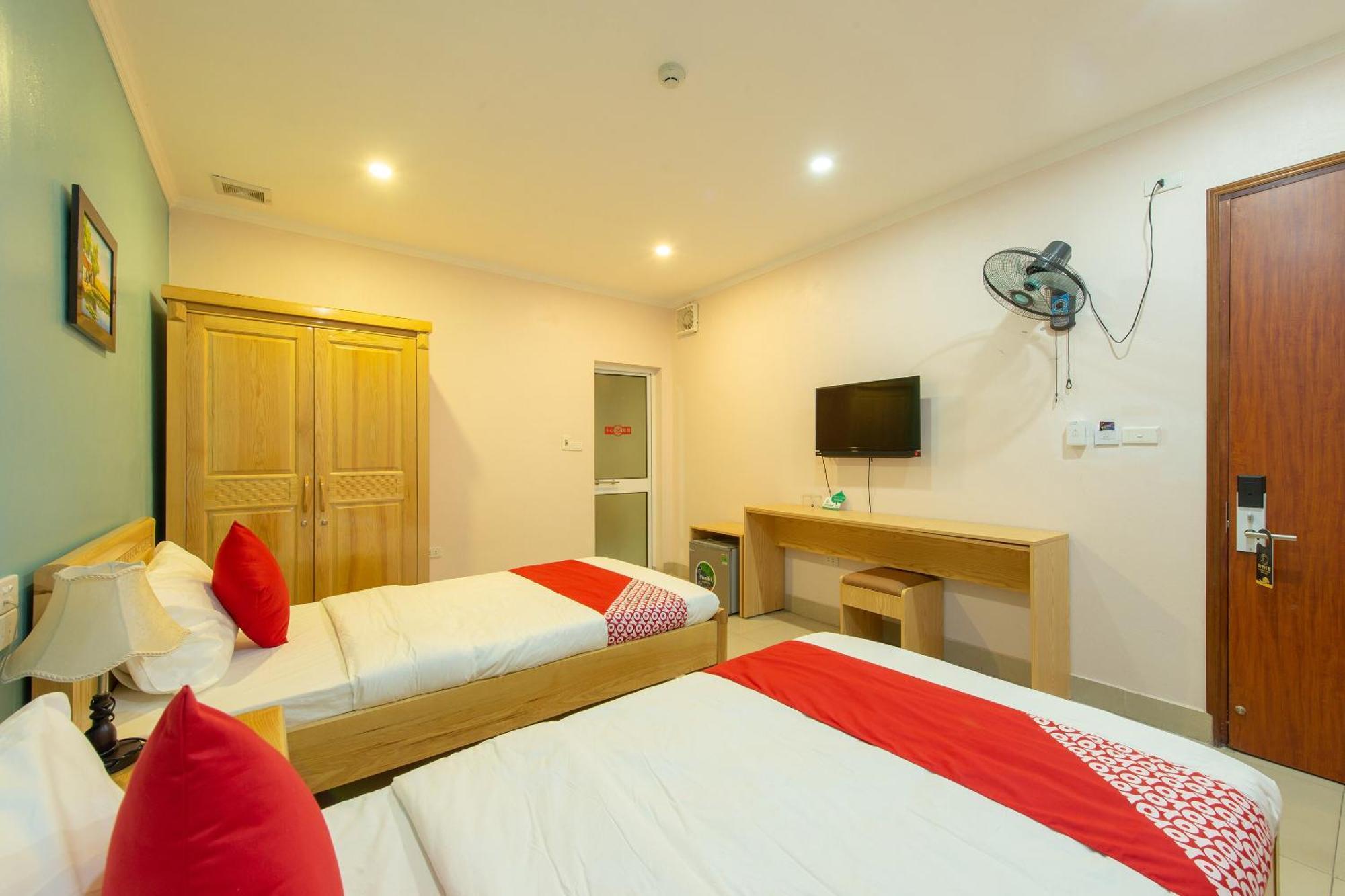 Capital O 417 Truong Son Hotel Hanoi Exterior photo